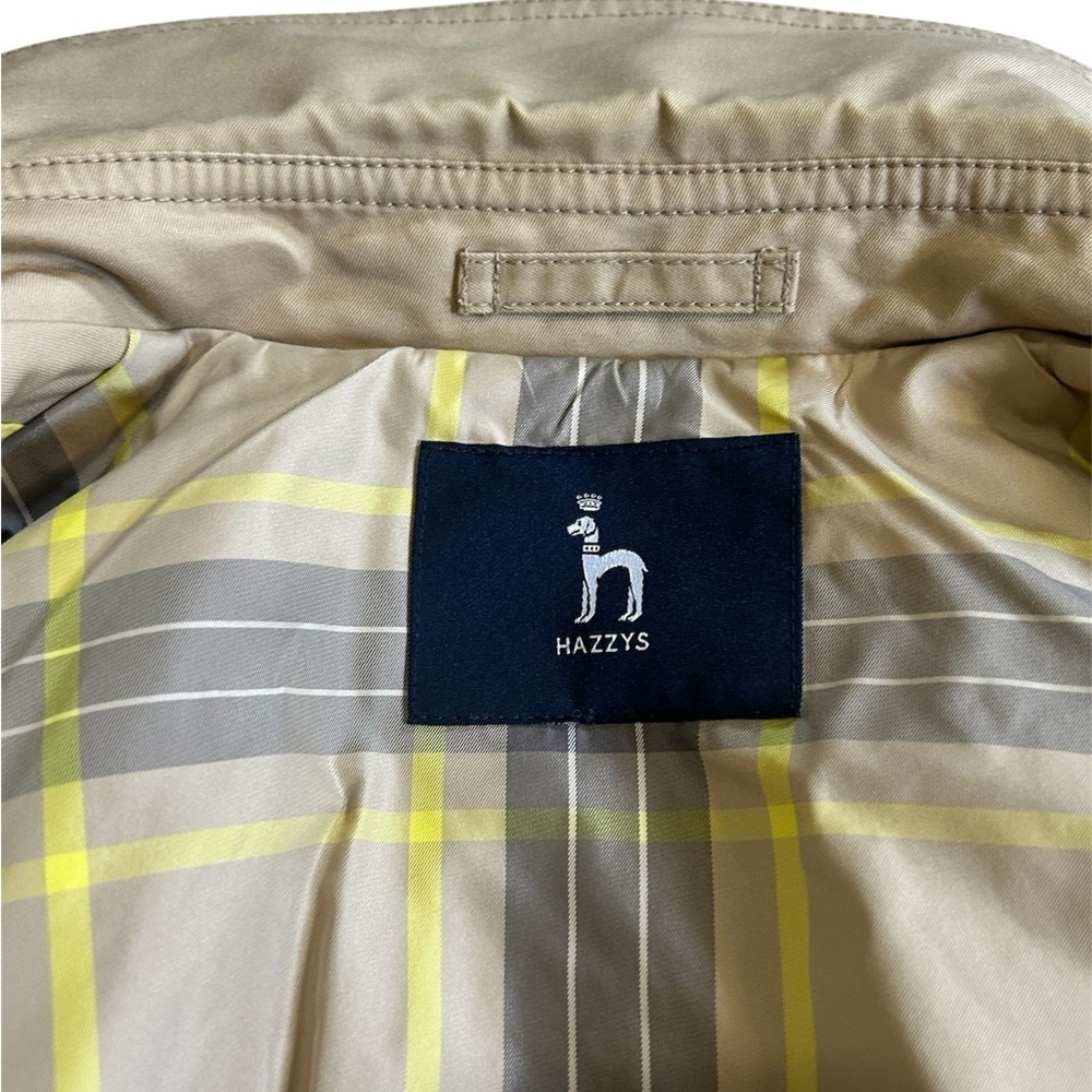 Hazzy’s Beige Short Trench Coat - Picture 4 of 10